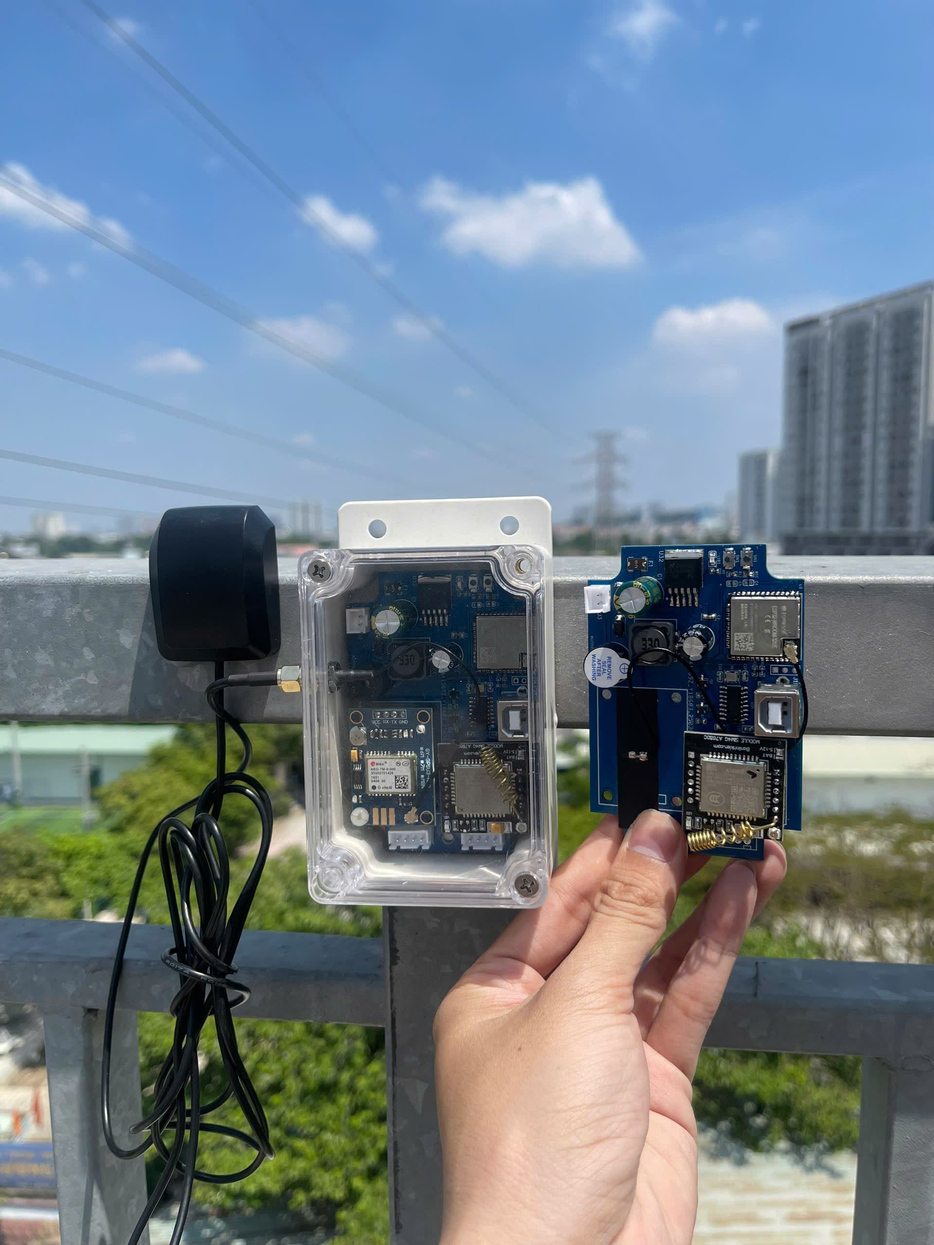 Thiết bị theo dõi giá trị môi trường và vị trí thiết bị sử dụng Công nghệ 4G IoT - ảnh 1