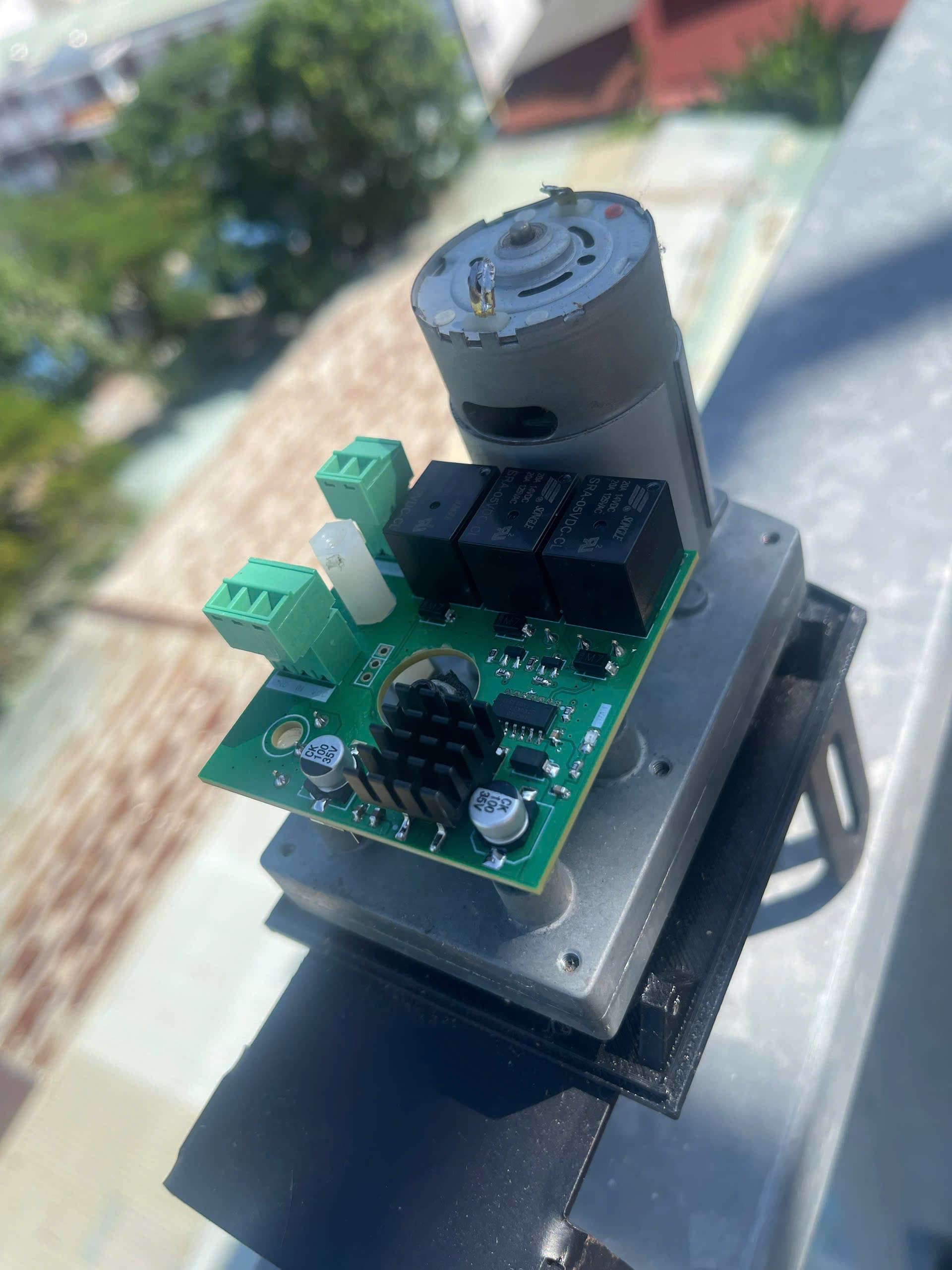 Mạch điều khiển đảo chiều động cơ - ảnh 2