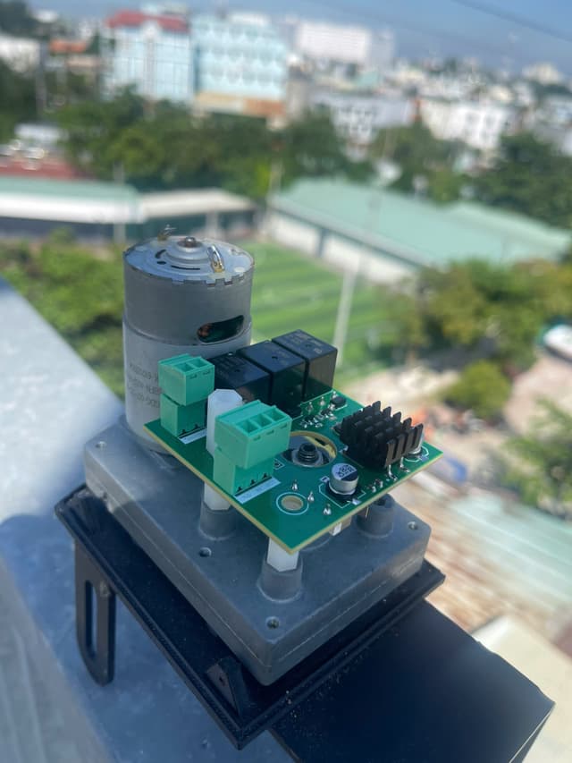 Mạch điều khiển đảo chiều động cơ